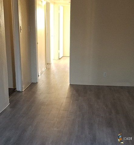 2nd image of 917 S Imperial Ave