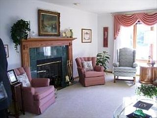 3rd image of 6 Saint Moritz Dr Unit 102