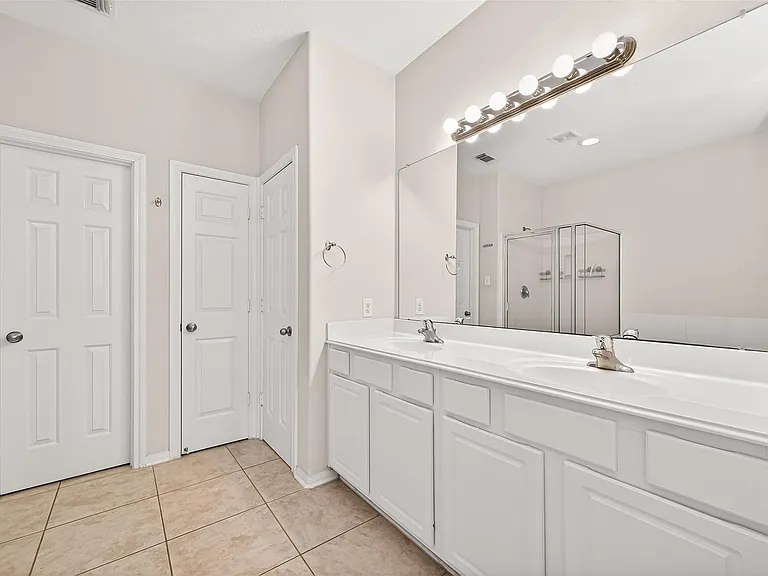 11 Nestlewood Pl — Photo 20