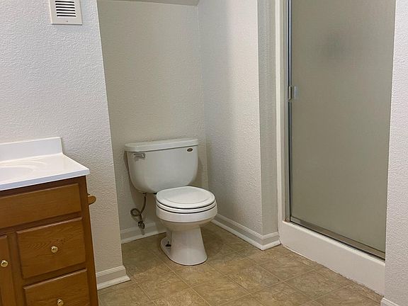 2nd image of 1112 S Cottage Ave #C