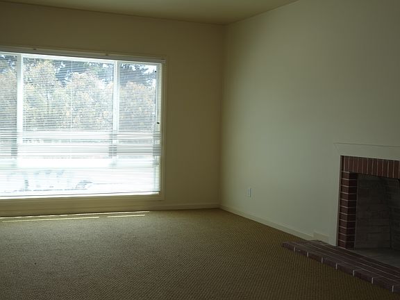 4th image of 554 Gellert Dr