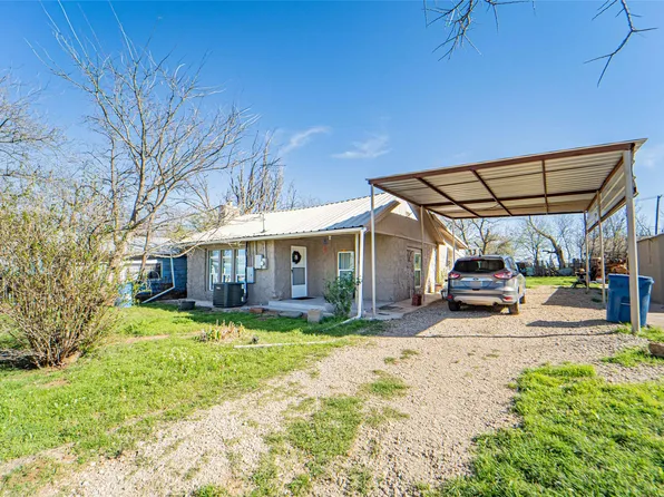 903 W Wheeler St, Breckenridge, TX 76424