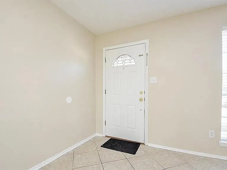 10119 Leawood Blvd — Photo 3