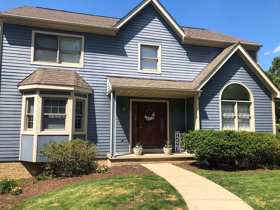 1st image of 210 Lafayette Dr
