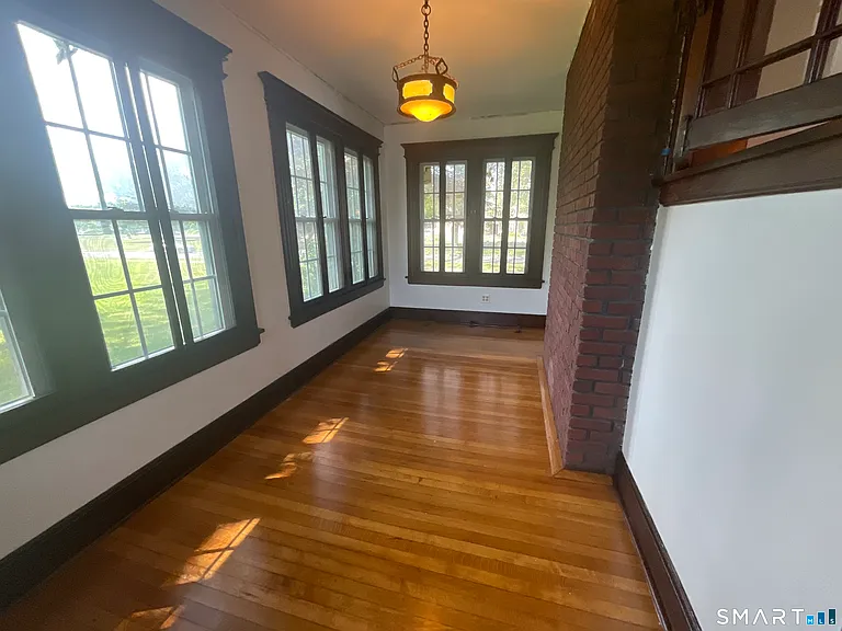 1127 W Broad St — Photo 9