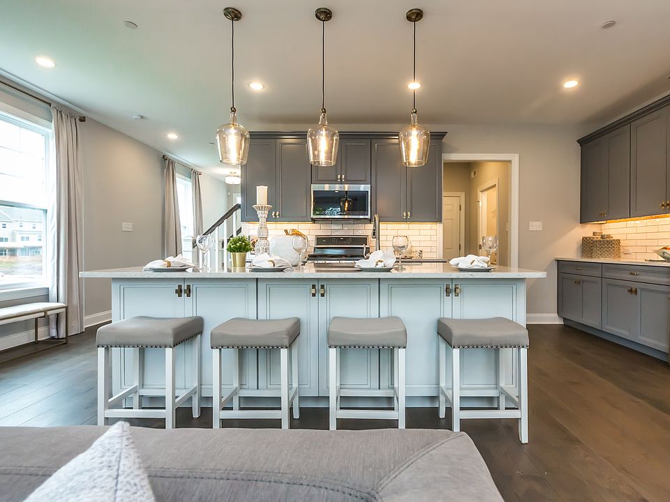 The Signature Sutton Grand Model Home