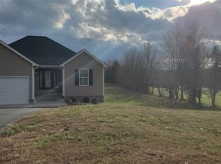 528 Guy Brown Rd, Scottsville, KY 42164
