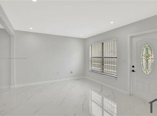 3916 NW 207th St, Miami Gardens, FL 33055
