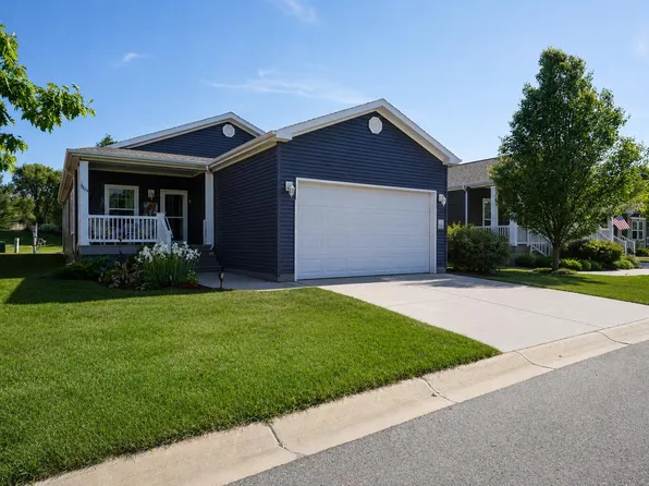 5624 Kingsley Dr, Rockford, MI 49341