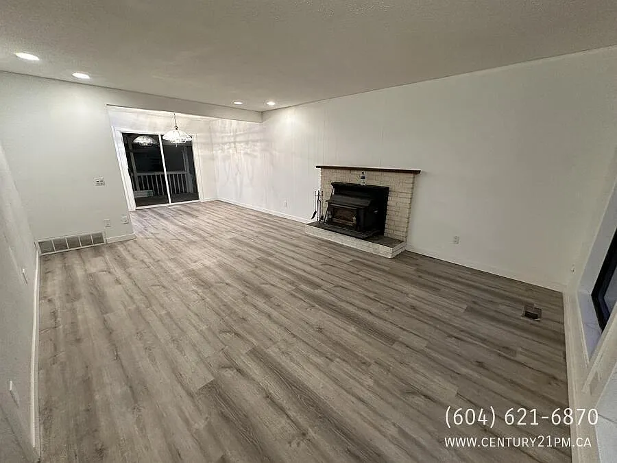 3 bed, 1.5 bath, 1500 sqft, $2,250 — Photo 2