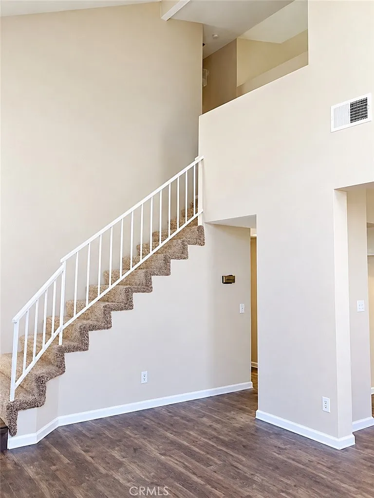4 bed, 1500 sqft, $3,200 — Photo 4