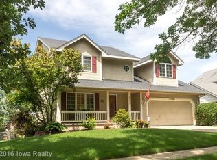 4829 Coachlight Dr, West Des Moines, IA 50265