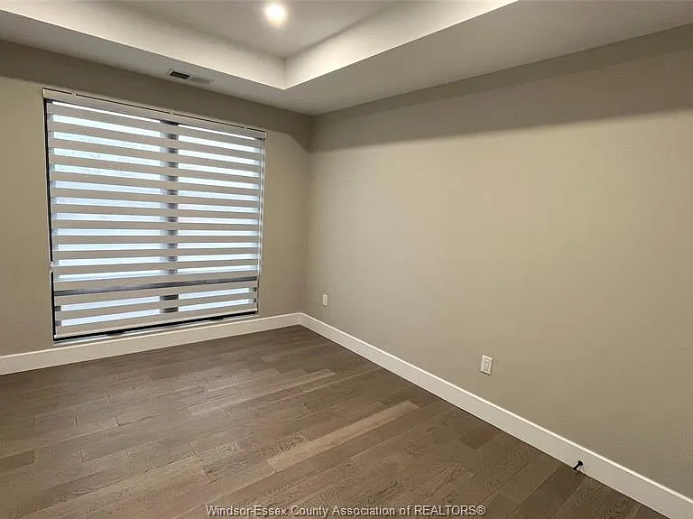 140 Main St E #305 — Photo 17