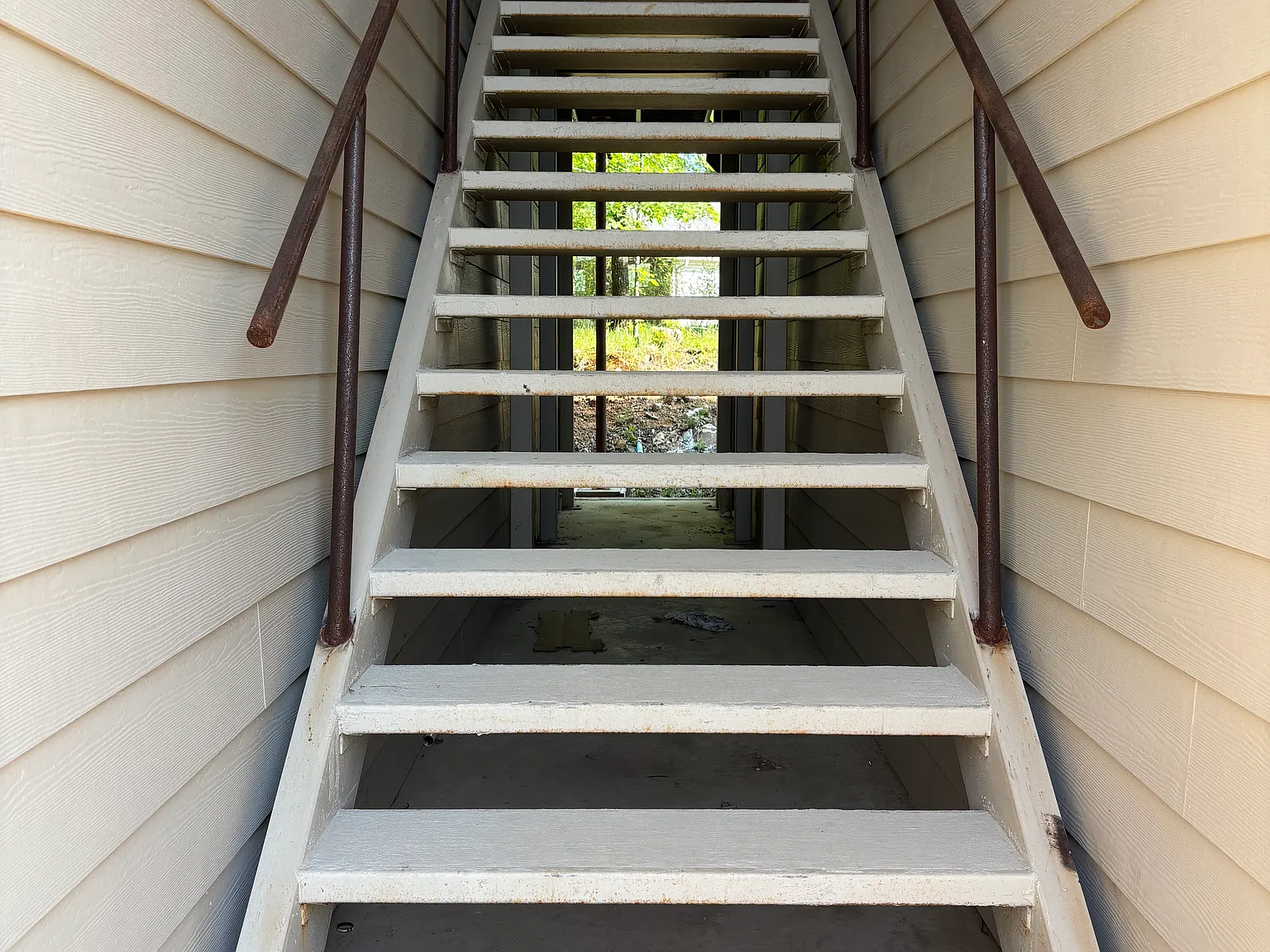 2 bed, 1000 sqft, $1,395 — Photo 2