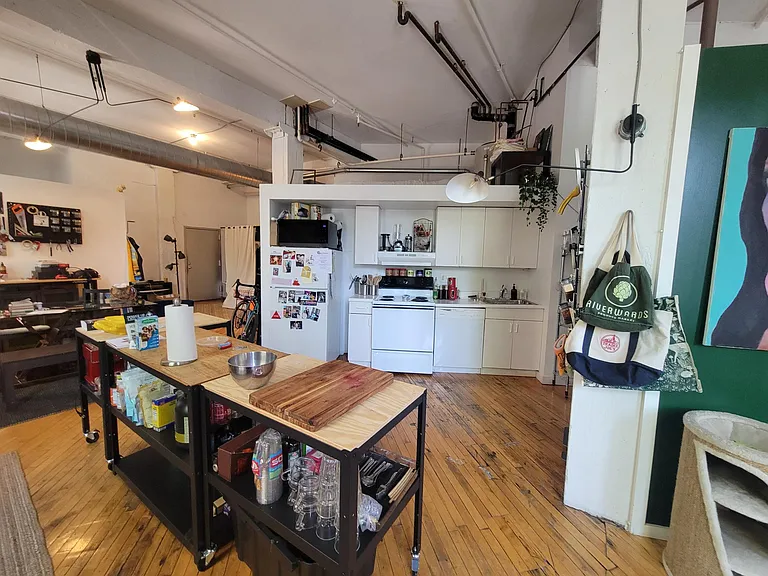 428 N 13th St #2H — Photo 10