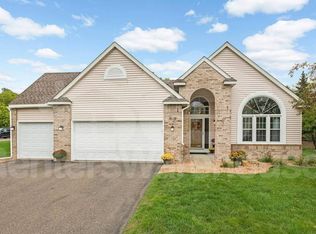 2495 Queensport Rd, Woodbury, MN 55125