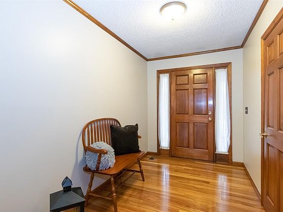 4th image of 8020 Plantation Dr