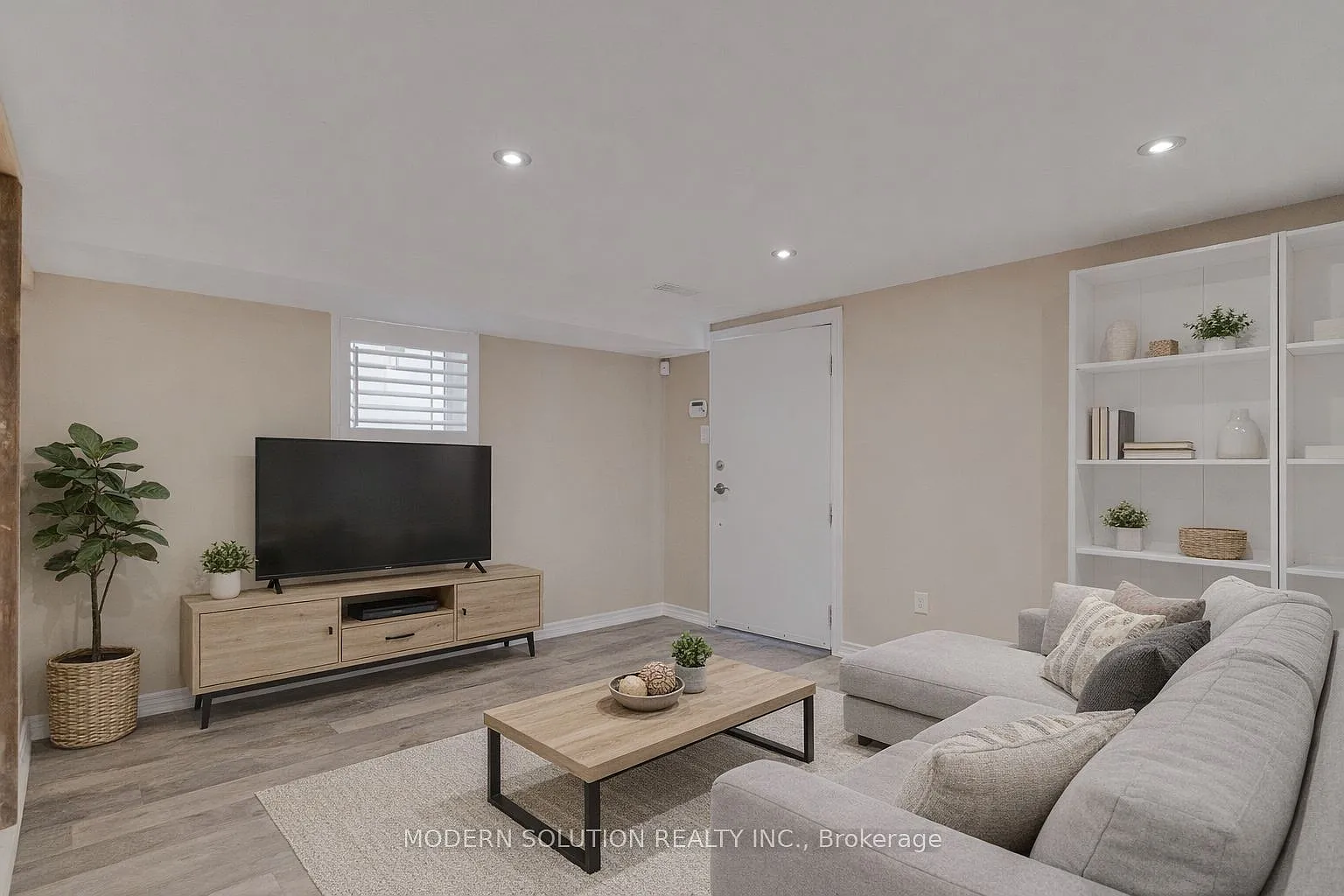 246 Prescott Ave photo 1