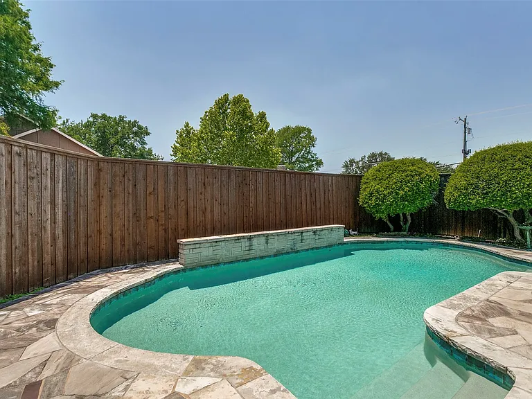 6010 Yellow Rock Trl — Photo 23