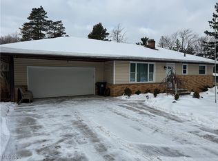 8030 Elmhurst Dr, Broadview Heights, OH 44147