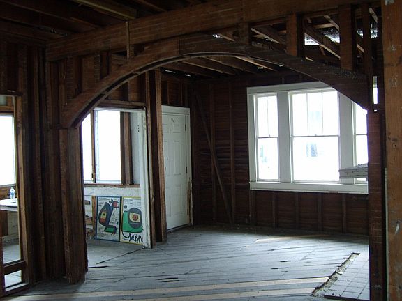Cured Ceiling Arch to Dining Room