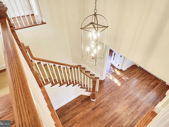 4th image of 8204 River Quarry Pl