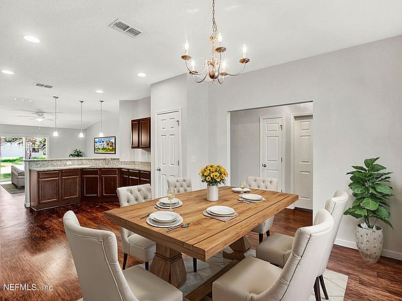 5th image of 2406 GERARD Avenue