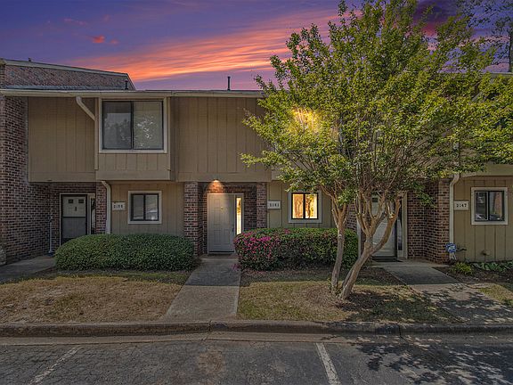 2nd image of 2151 Palmyra Dr #1