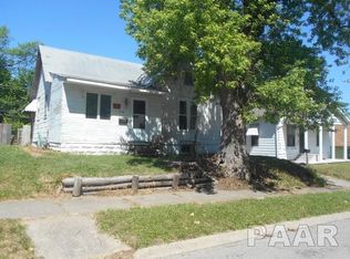 714 N Avenue B, Canton, IL 61520