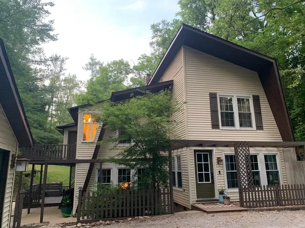 2900 Cottontail Rd, Pinckneyville, IL 62274