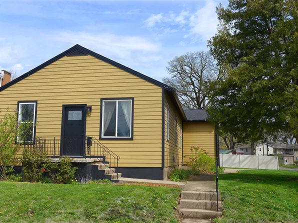 112 W Porter St, Oglesby, IL 61348