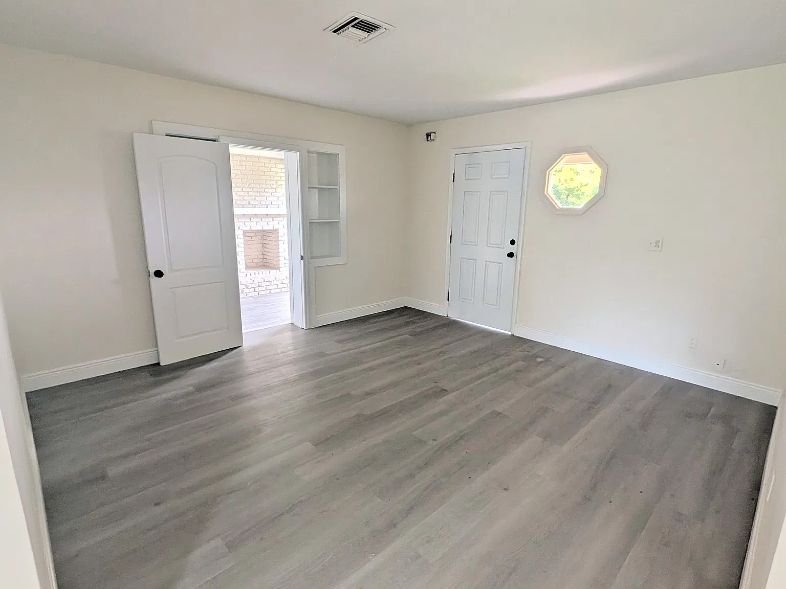 4 bed, 1500 sqft, $2,200 — Photo 4