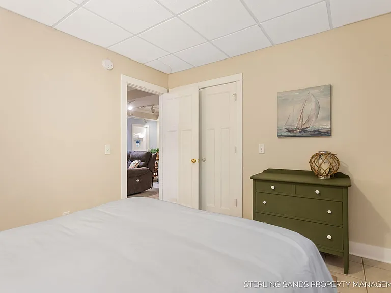 84 Washington St — Photo 22