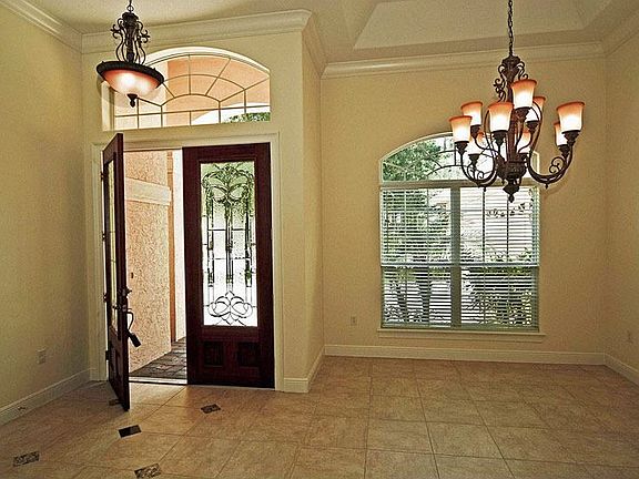 3rd image of 753 Bridgecreek Ct
