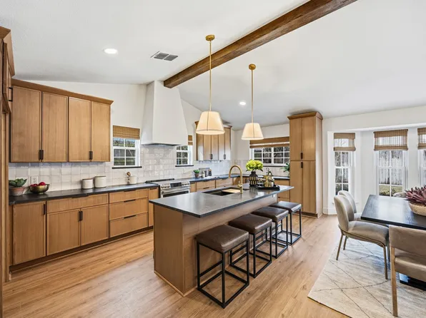 1817 Teton Dr, Grapevine, TX 76051