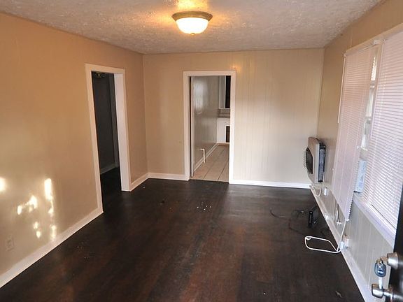 4th image of 819 17th Ave APT B