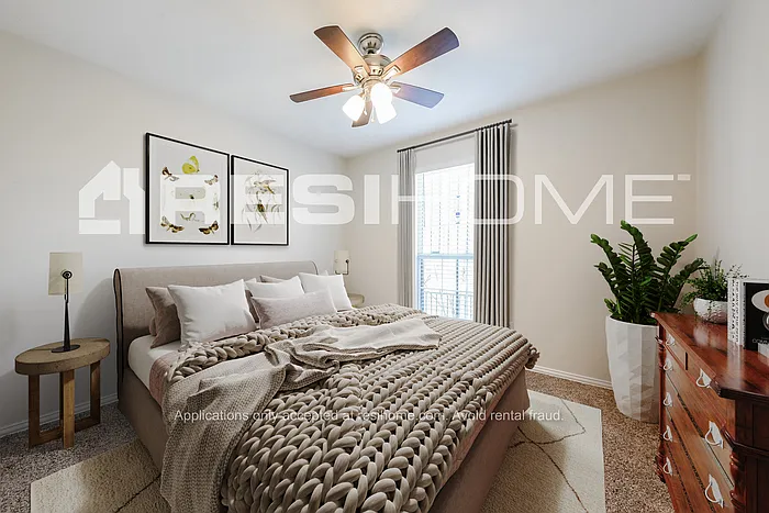 1913 Red Cloud Dr — Photo 7
