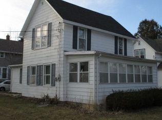 721 S Locust St, Appleton, WI 54914