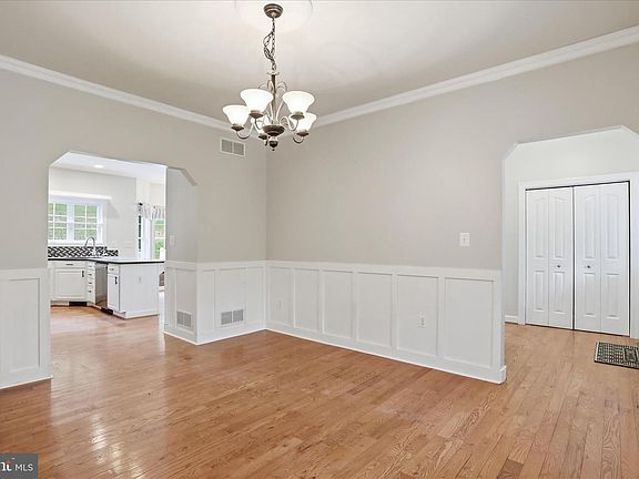 4th image of 117 Glen Ridge Rd