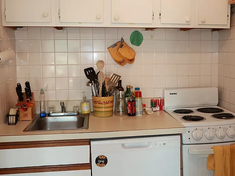36 Fairfield St #5 — Photo 15