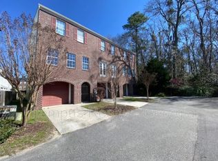 301 Station Trl, Savannah, GA 31405