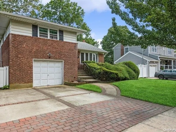 298 Harmony Drive, Massapequa Park, NY 11762