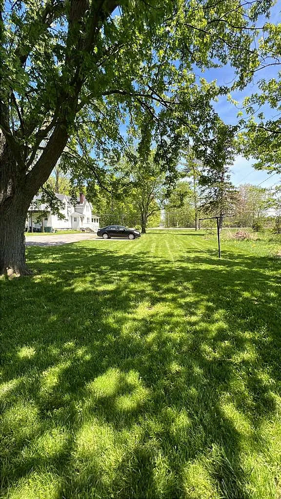 2 bed, 948 sqft, $1,650 — Photo 2
