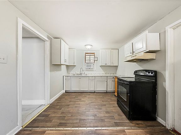 2nd image of 604 20th St