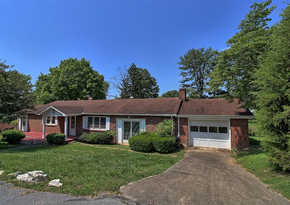 1st image of 217 Carolyn Ave
