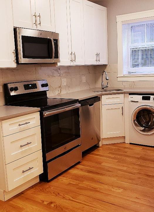 1st image of 4526 N Malden St APT 125