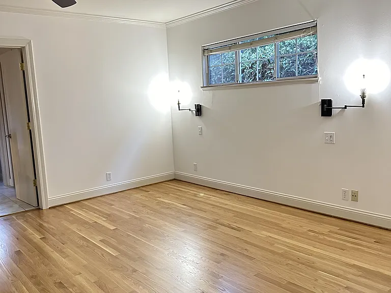 1069 Cherry Ave — Photo 17