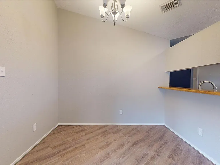 2331 Barrington Place Dr — Photo 13