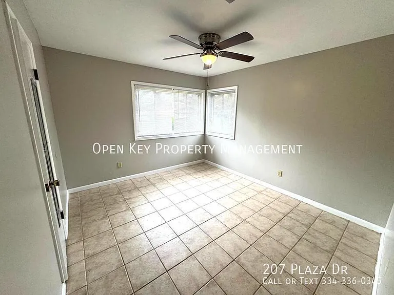 207 Plaza Dr — Photo 6