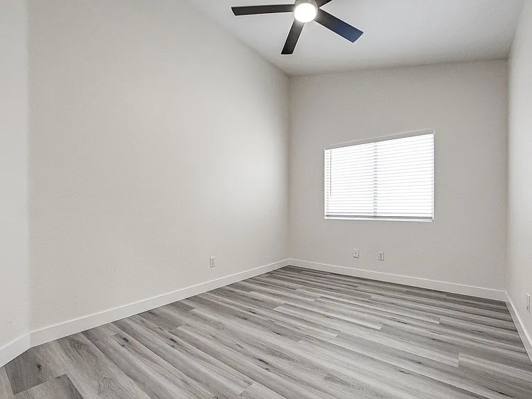 7724 Rye Canyon Dr — Photo 24